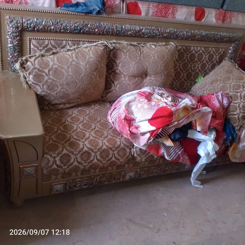 3 piece sofa 1