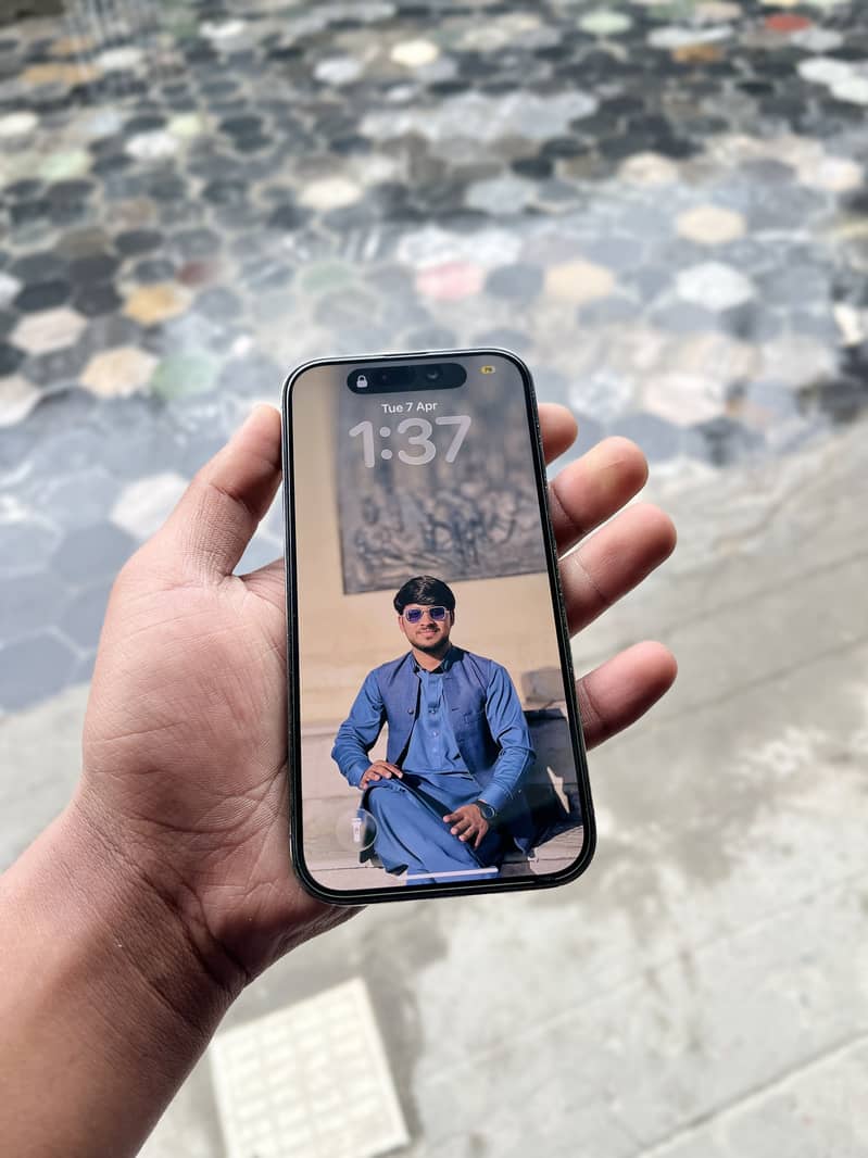 Apple iPhone 14 Pro 2