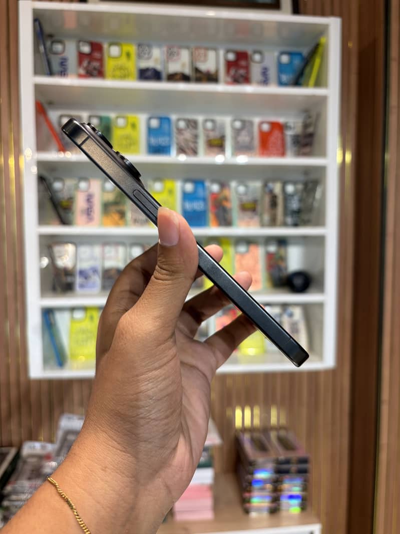 iphone 15 Pro Max 1