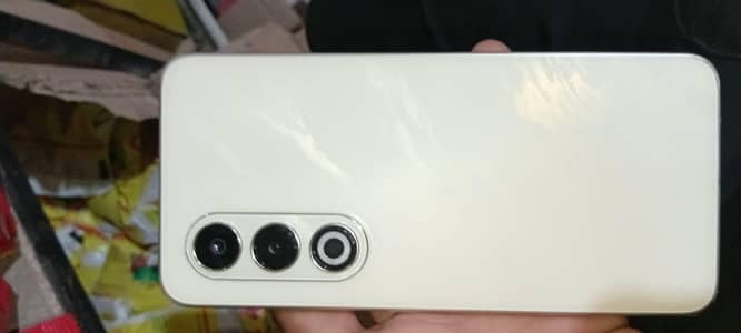 Box Available Charger ni Hy Condition all ok