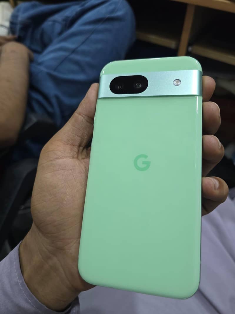 Google Pixel 8a 3