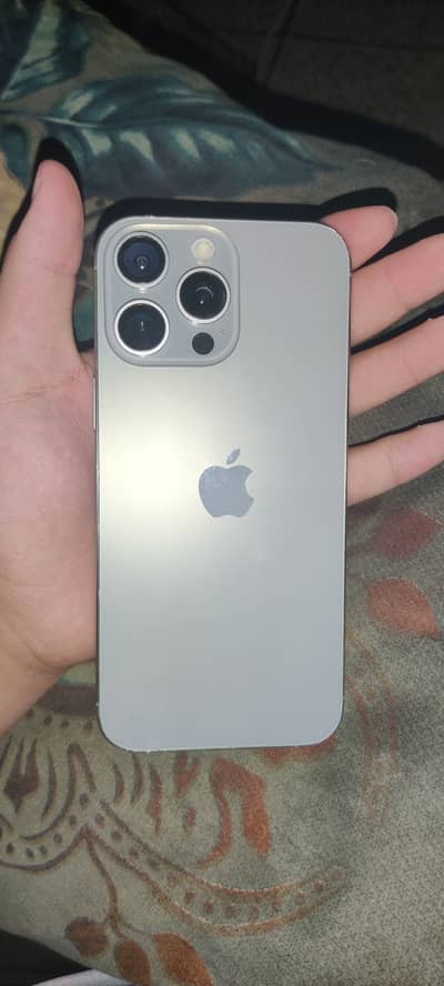 Apple iPhone 16 Pro Max