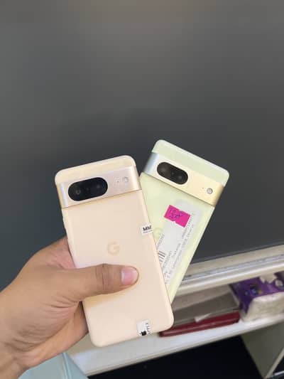 Google Pixel 7 & 8