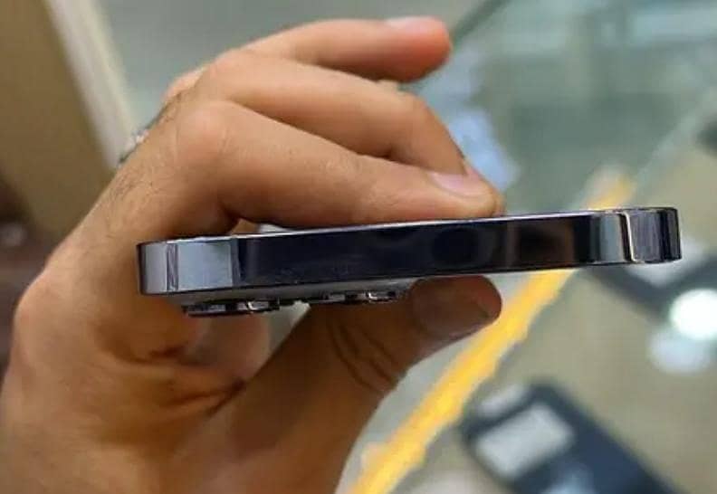 Apple iPhone 13 Pro Max 1