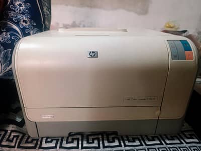 Hp colour laserjet cp1215 printer