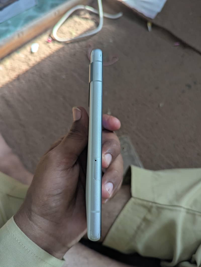 Google Pixel 7a 3