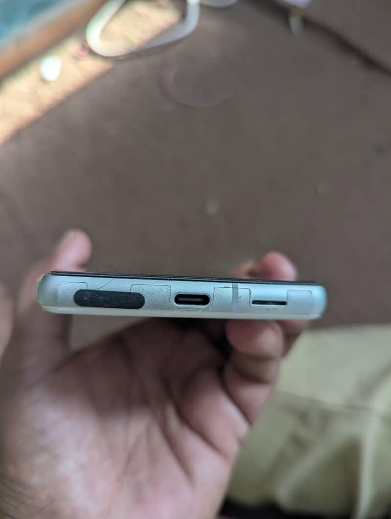 Google Pixel 7a 4