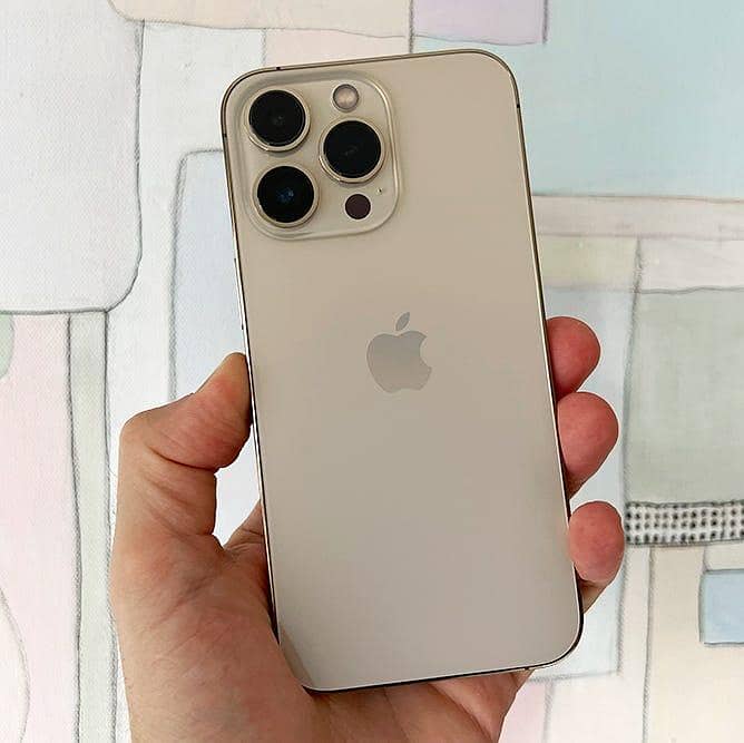 Apple iPhone 13 Pro 0