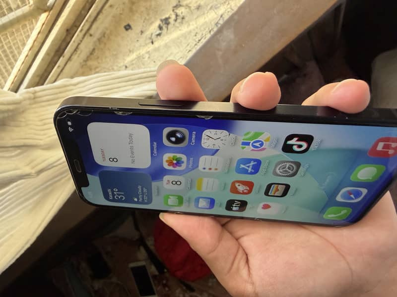 Apple iPhone 12 5
