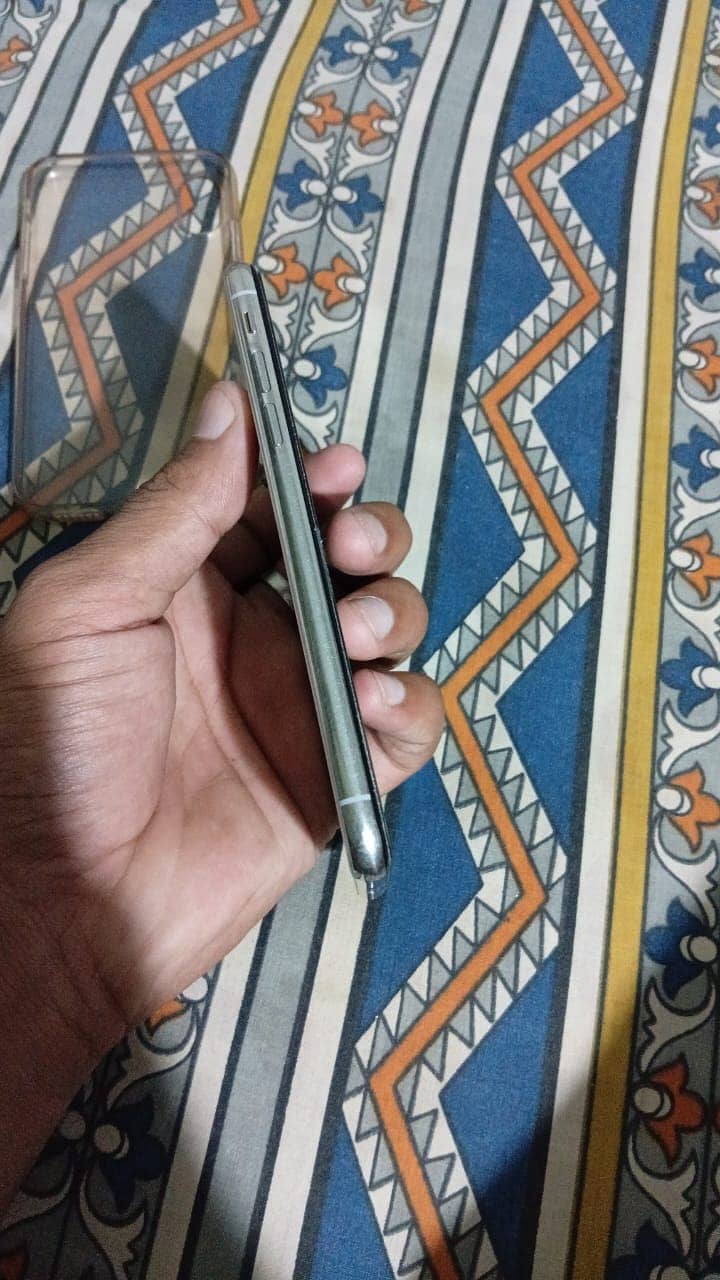 Apple iPhone X 2