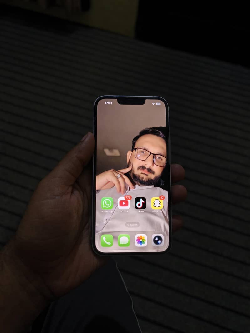 Apple iPhone 14 3