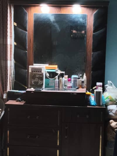 dressing table