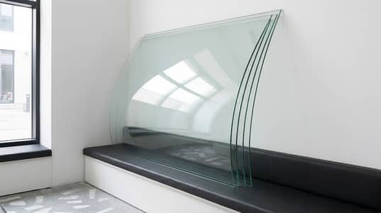 Showcase curved tempered glass