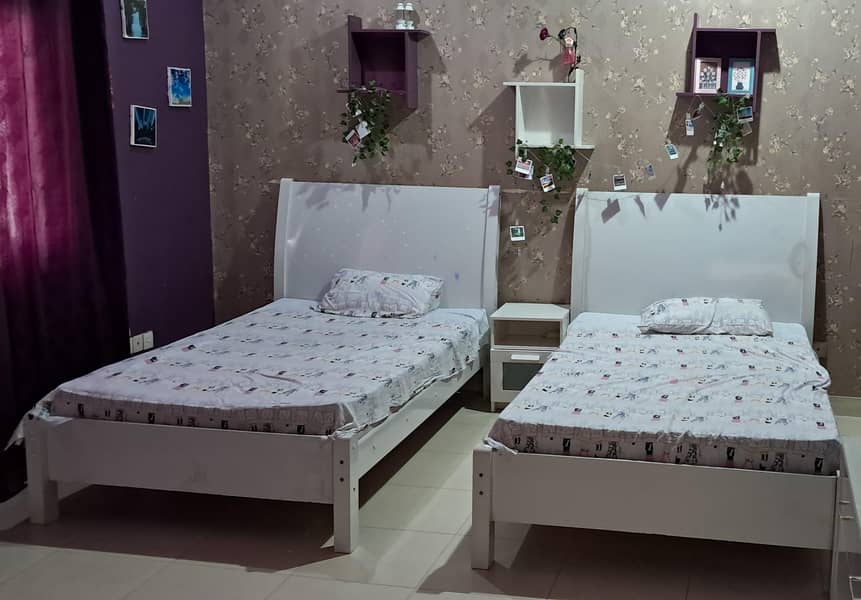 complete bed set 0