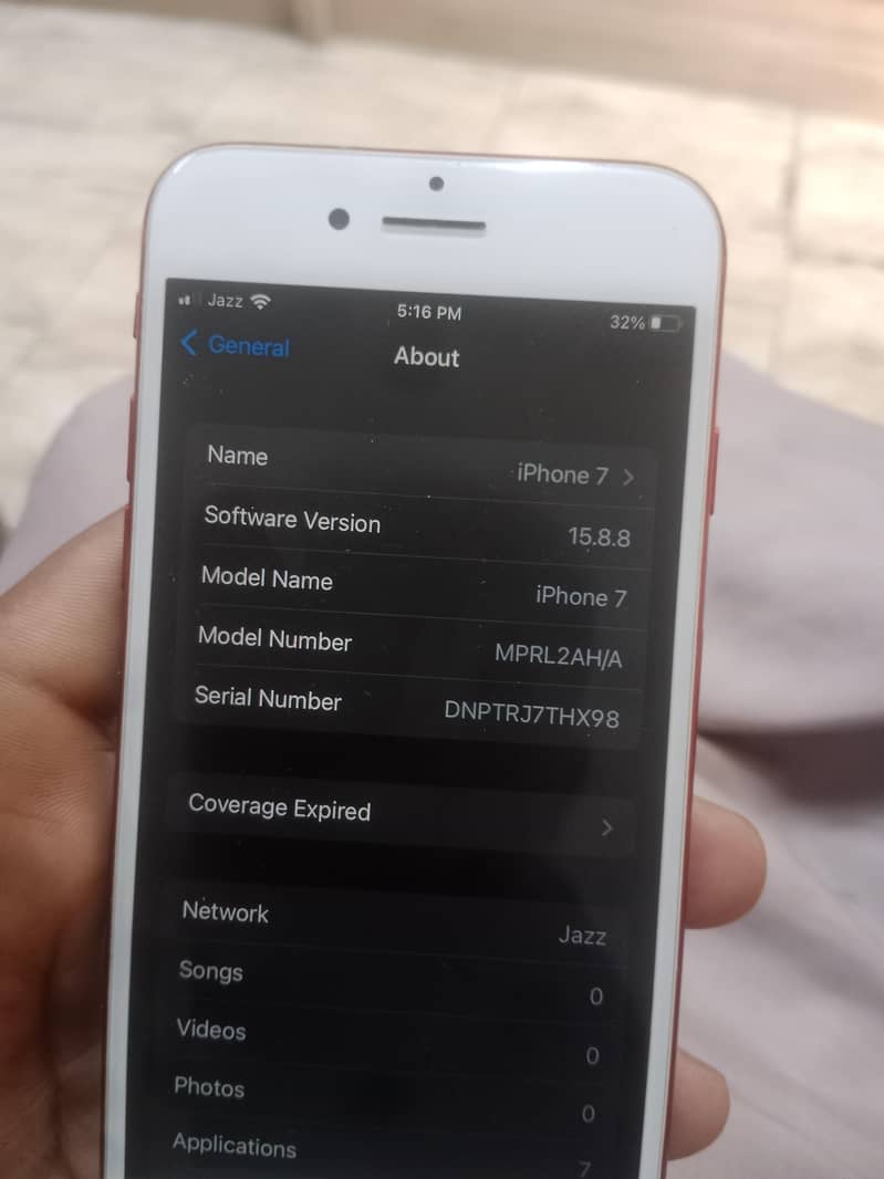 Apple iPhone 7 1
