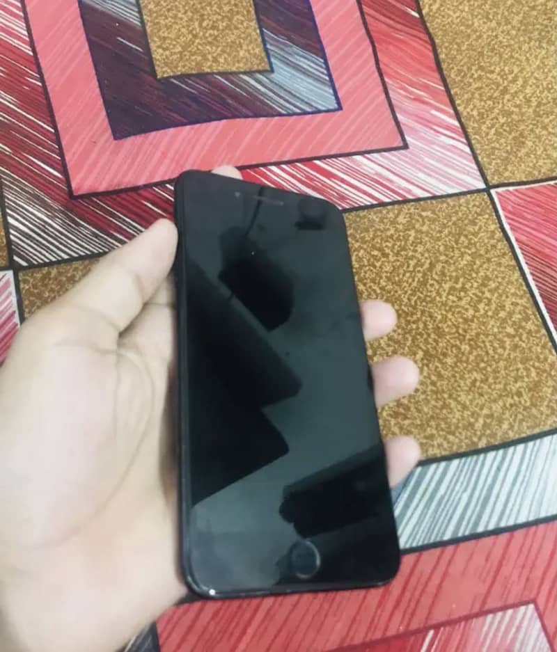 Apple iPhone 7 Plus 03020002633 1