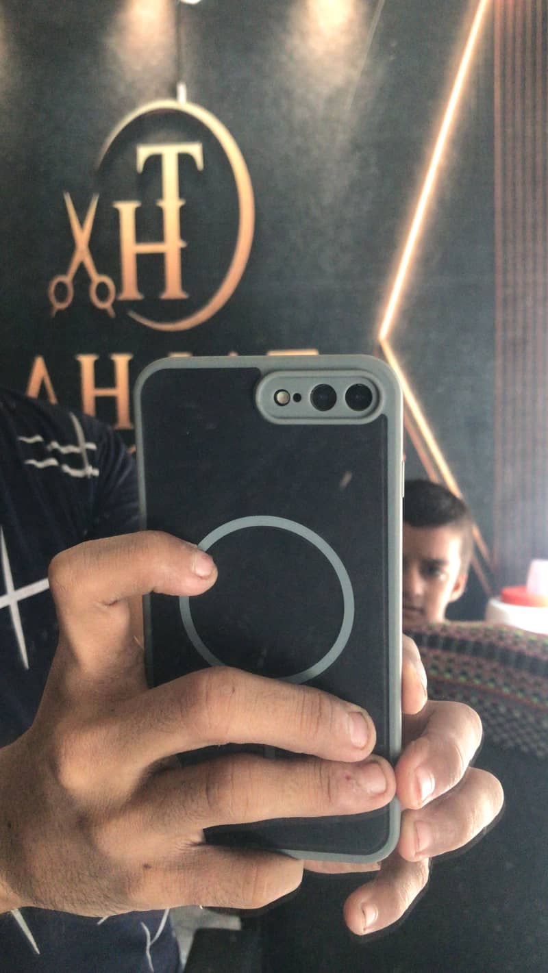 Apple iPhone 7 Plus 03020002633 2
