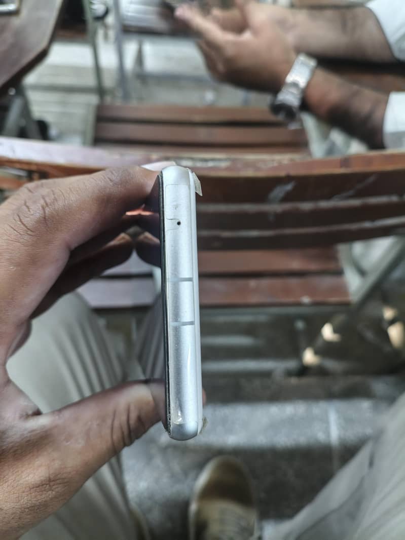 Google Pixel 7a 1