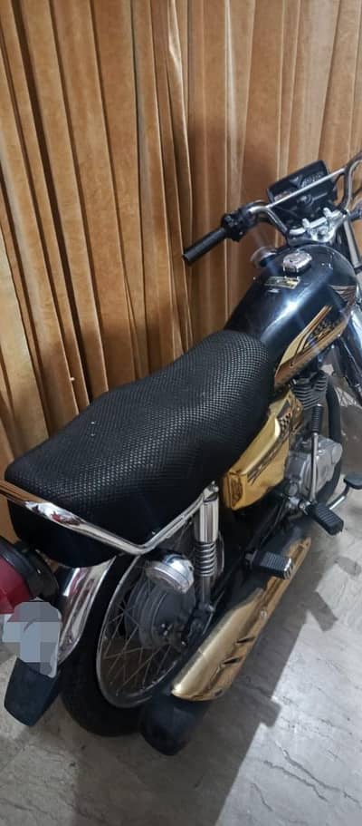 Honda CG125,Self Start Gold Edition (2025 Model)-like New