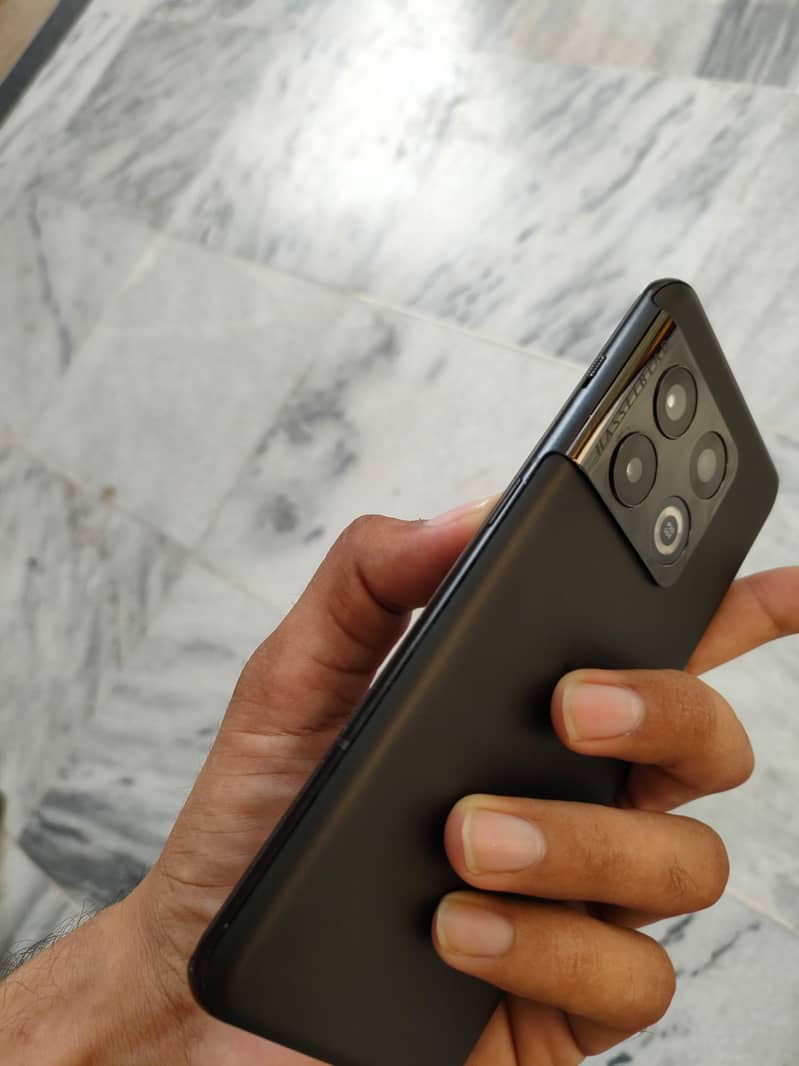 One Plus 10 Pro 3