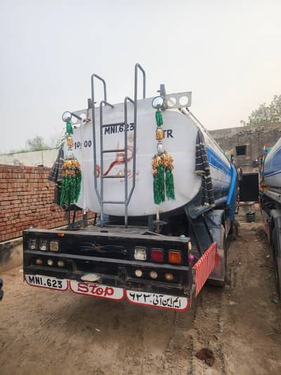 Bedford oil tanker 10000ltr