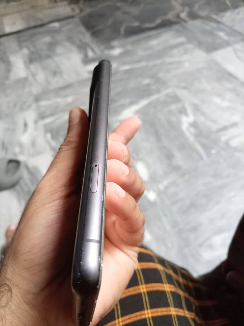 Google Pixel 8 5