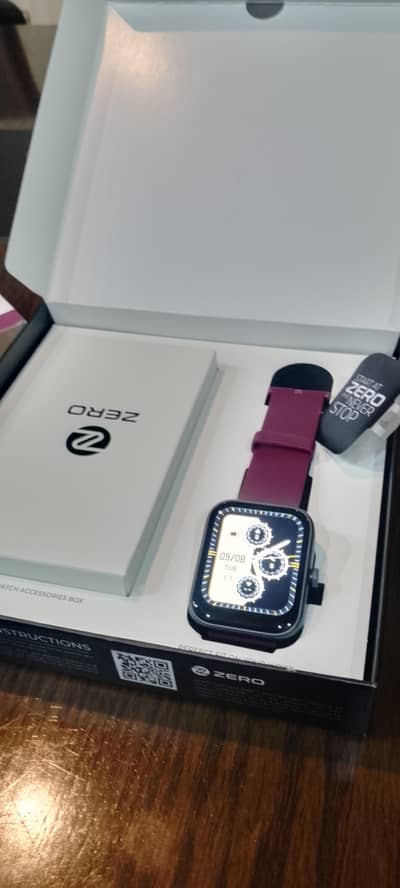 Zero Edge ( Berry) smart watch