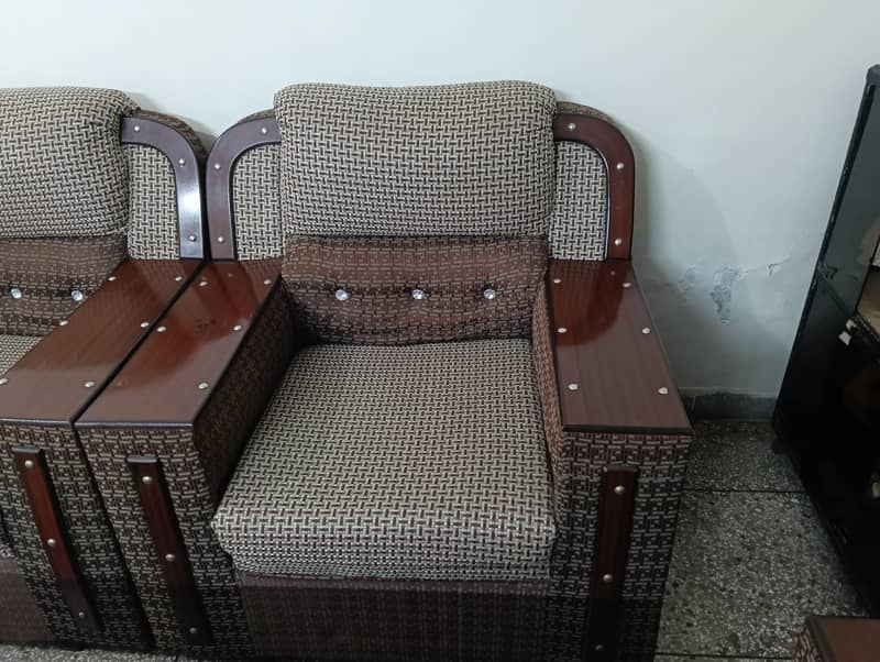 6 seater 2