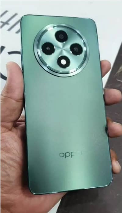 OPPO RENO 12 12GB / 256GB PTA APPTOVED