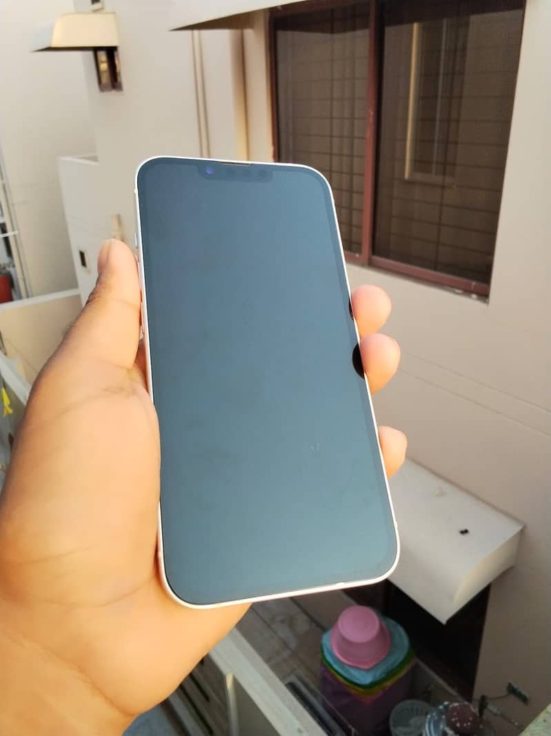 Apple iPhone 13 3