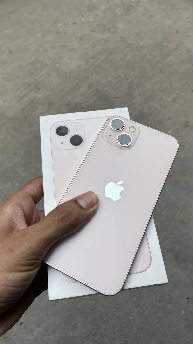 Apple iPhone 13 1