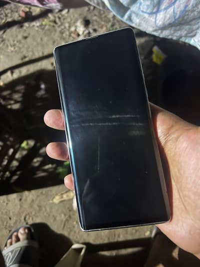Sharp Aquos R6 5G