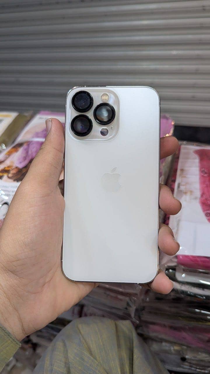 Apple iPhone 13 Pro 1
