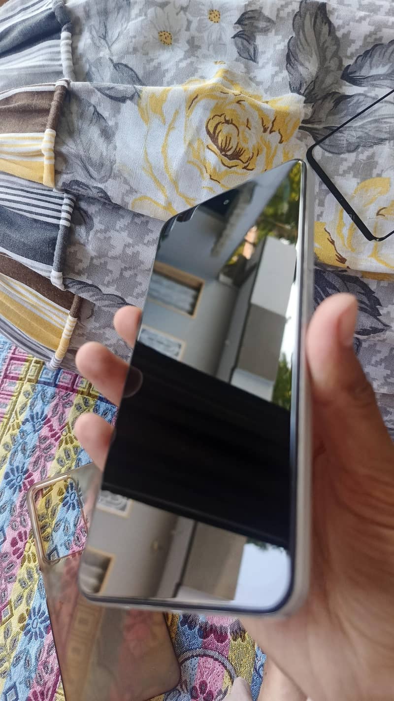 Realme C71 4