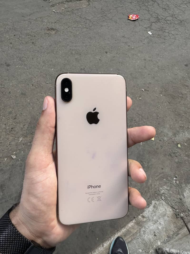 iPhone XS Max 5