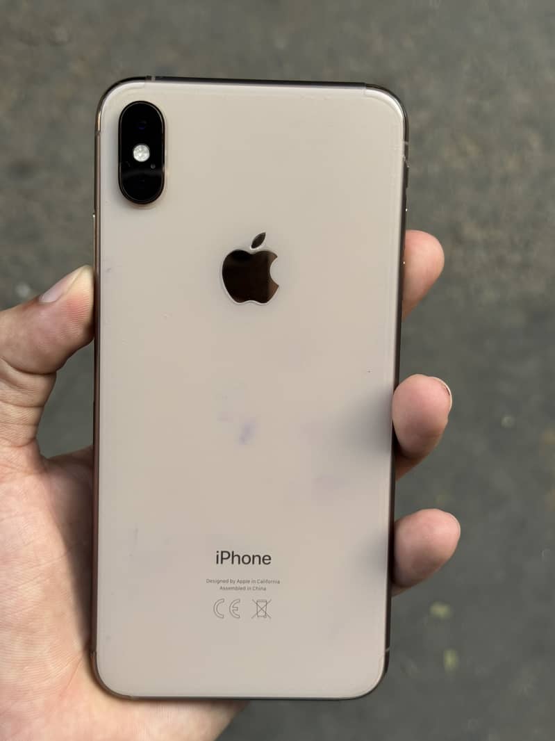 iPhone XS Max 6