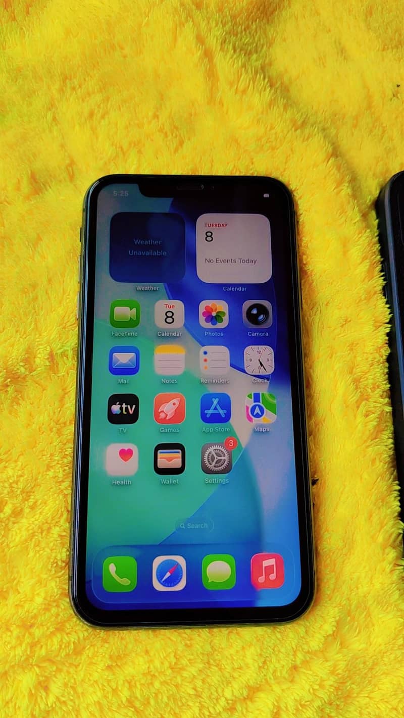 Apple iPhone 11 0