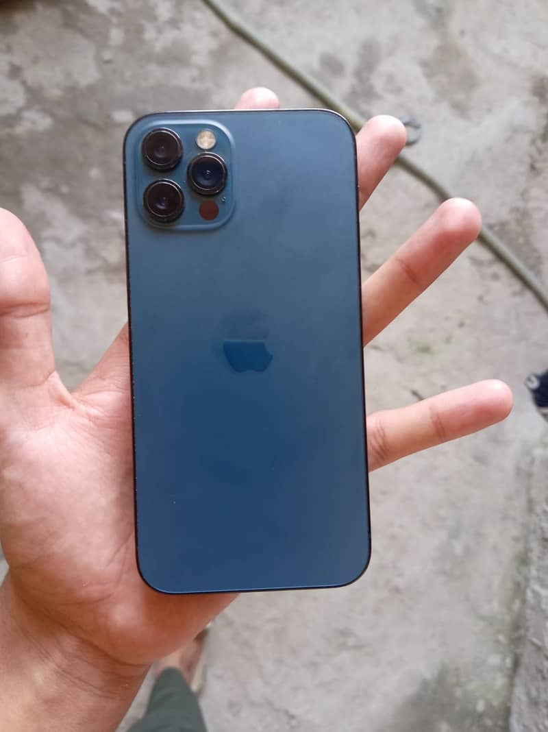 Apple iPhone 12 Pro 4