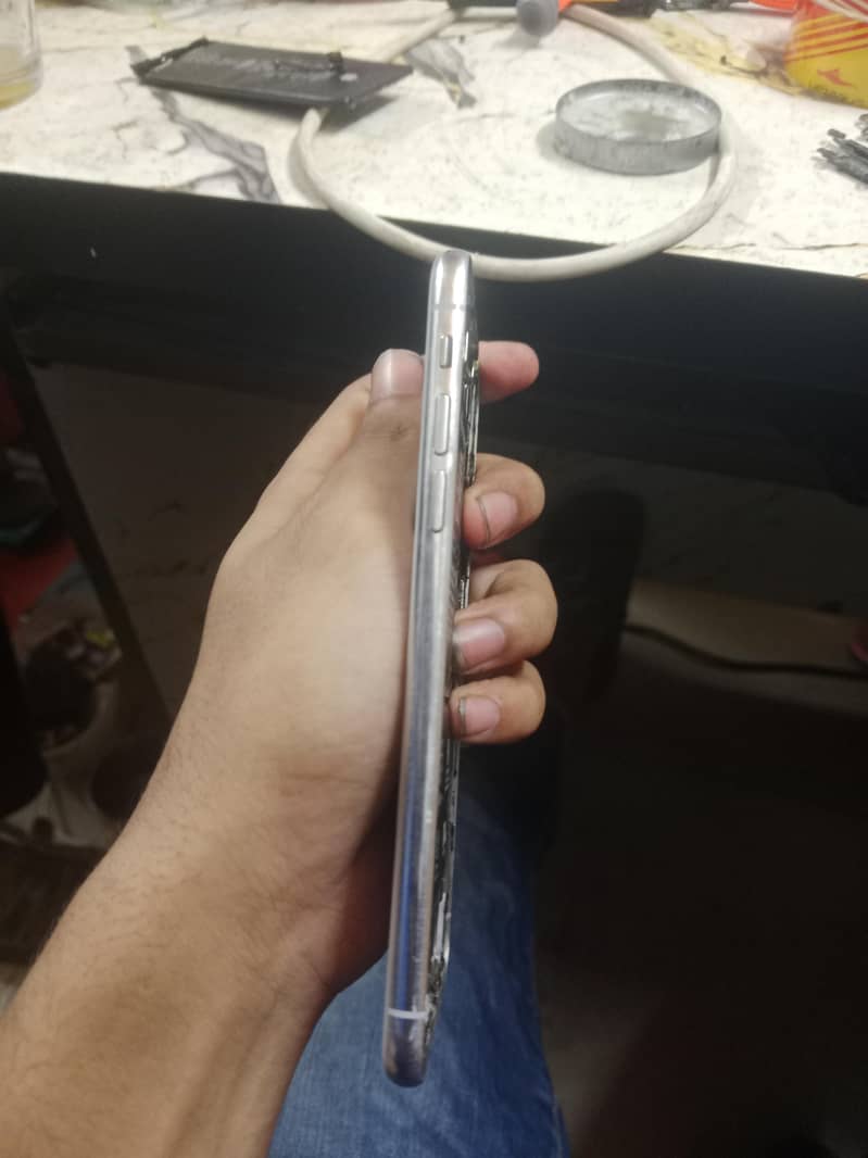 Apple iPhone X 2
