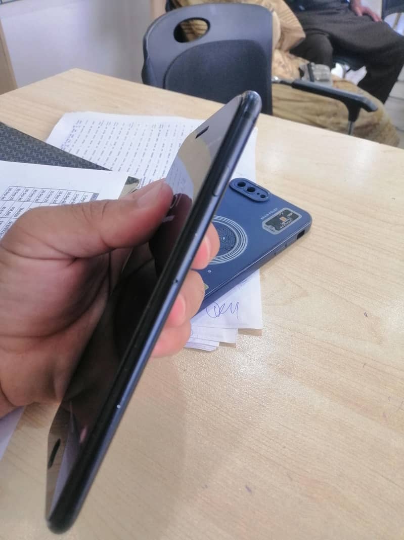 Apple iPhone 7 Plus 2