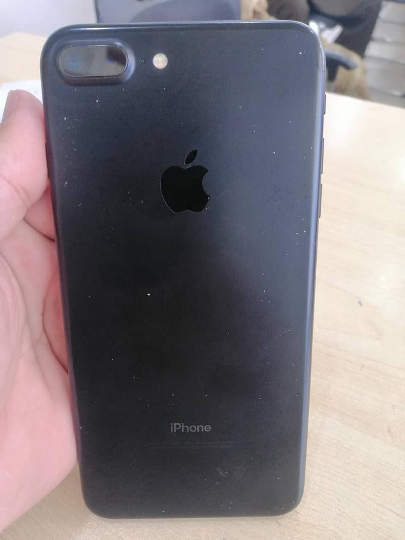Apple iPhone 7 Plus 5