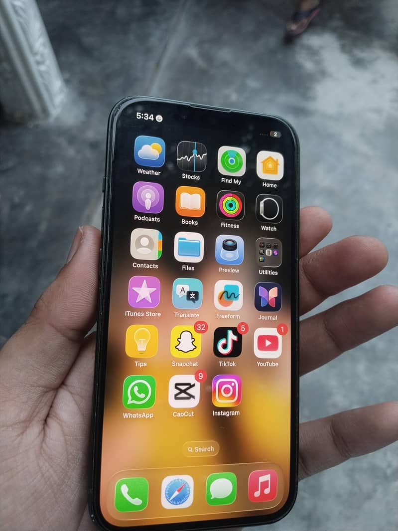 Apple iPhone 13 3