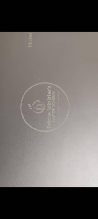 Haier laptop 8 GB 1024 Gb