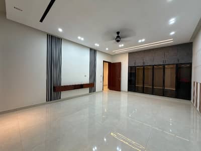 1 KANAL HOUSE FOR SALE