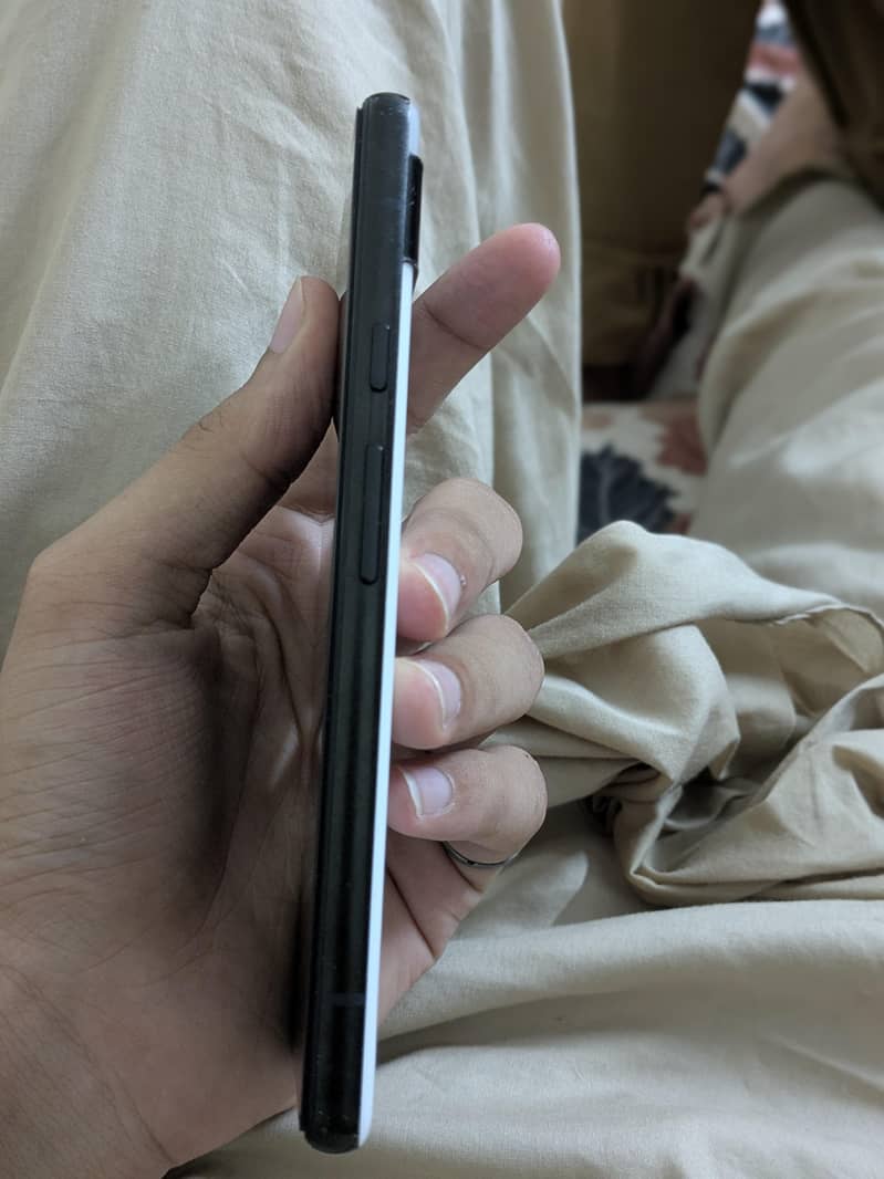 Google Pixel 6a 4