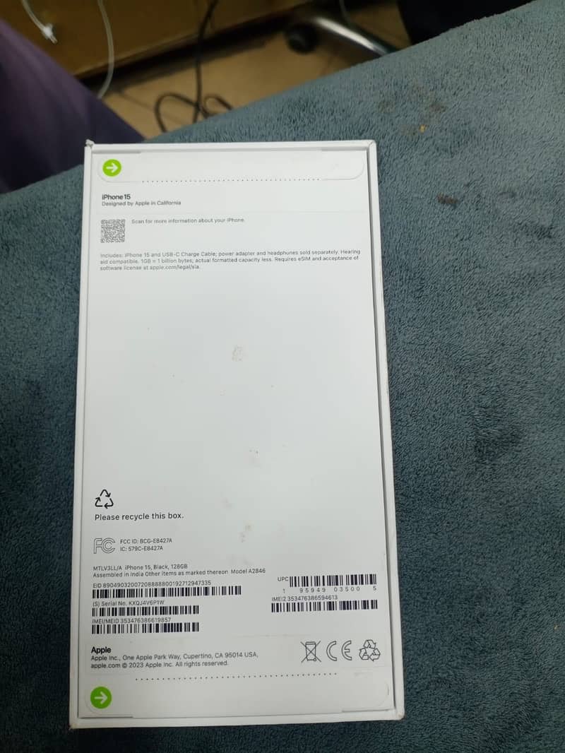 Apple iPhone 15 4