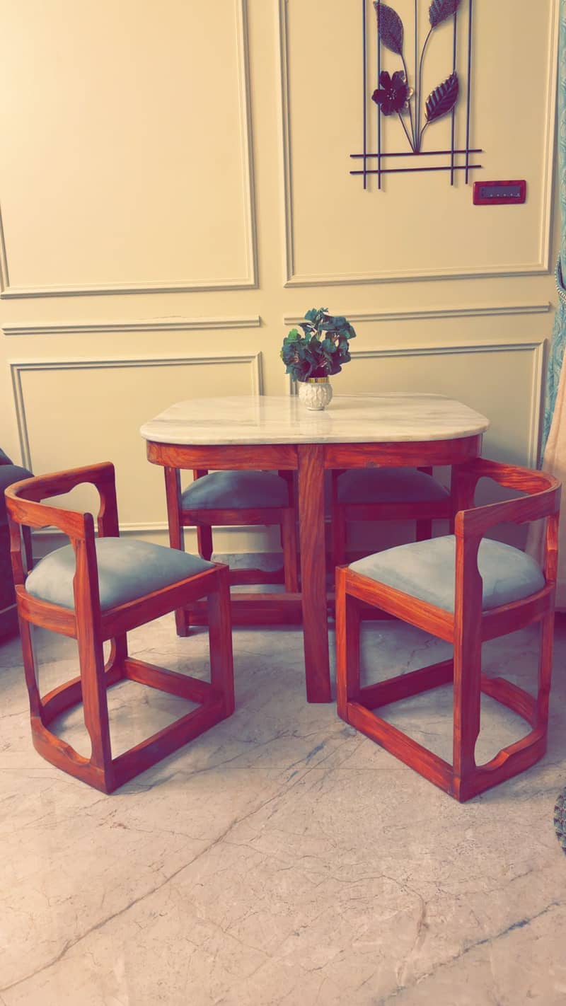 Dining Table 0