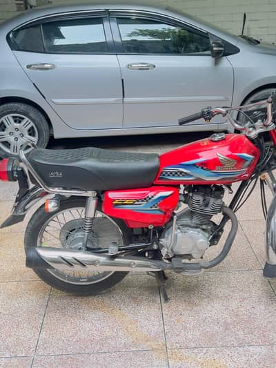 honda 125 23/24 model red clr