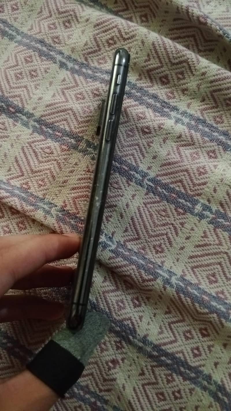 Apple iPhone X 1