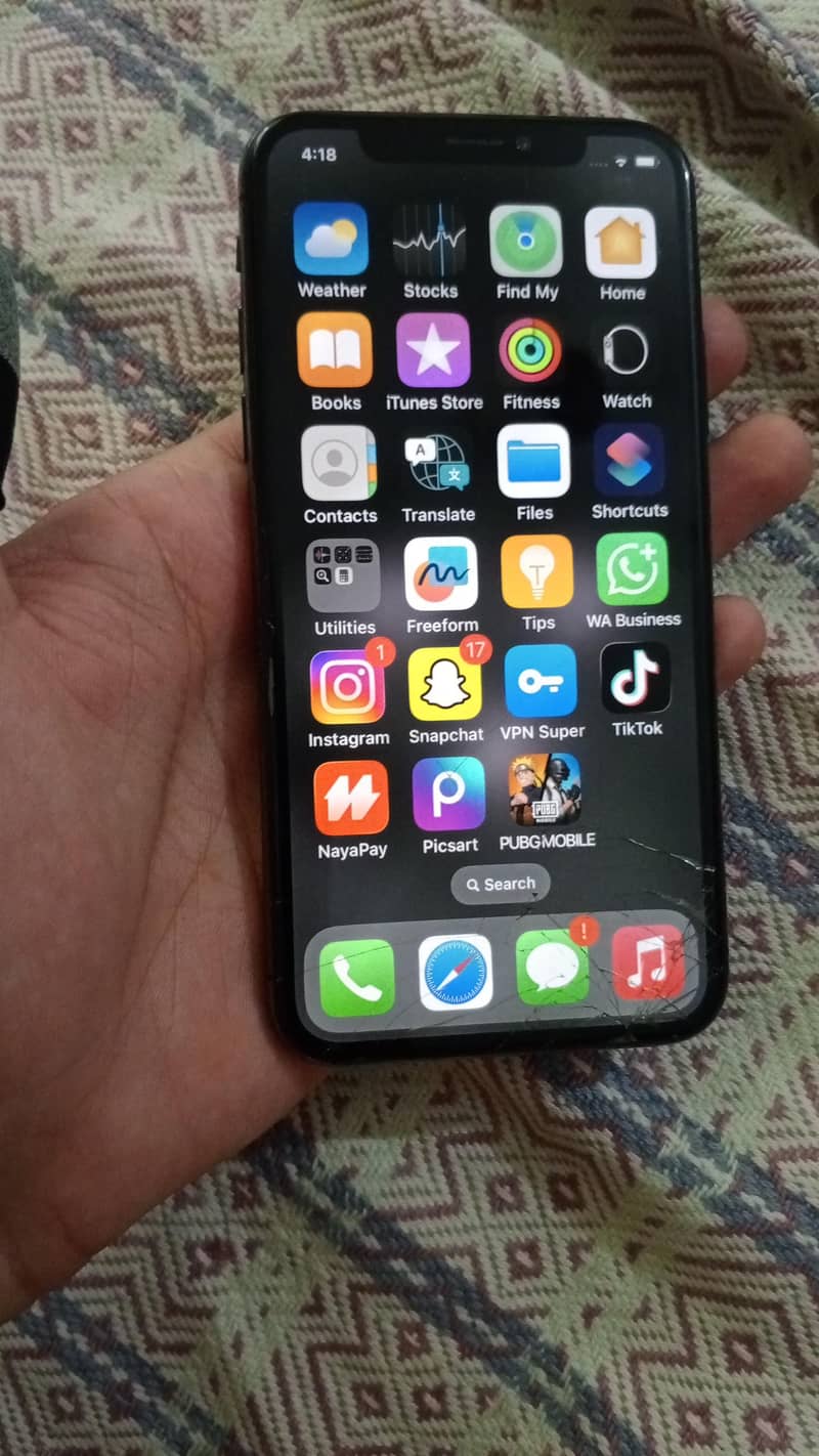 Apple iPhone X 3
